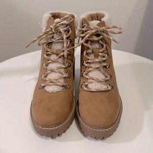 Universal Thread Leah Boots Size 7.5